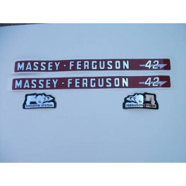 Autocolant massey ferguson 42